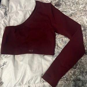 SETactive Off the Shoulder Top